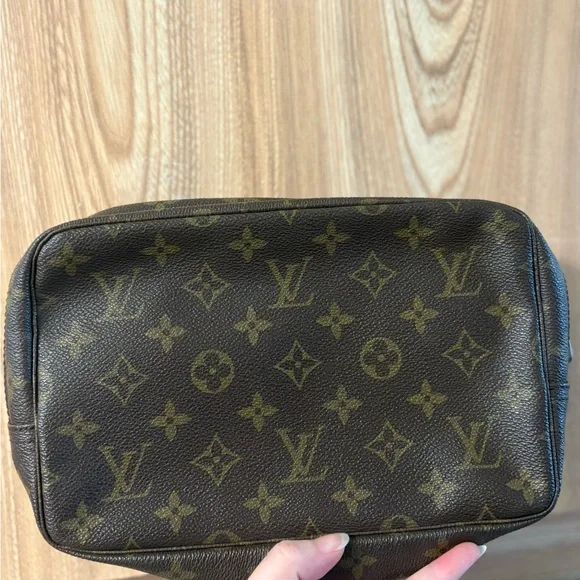 Auth LOUIS VUITTON Monogram Trousse Toilette 23 Clutch Bag Vintage Firm Price - Picture 2 of 14